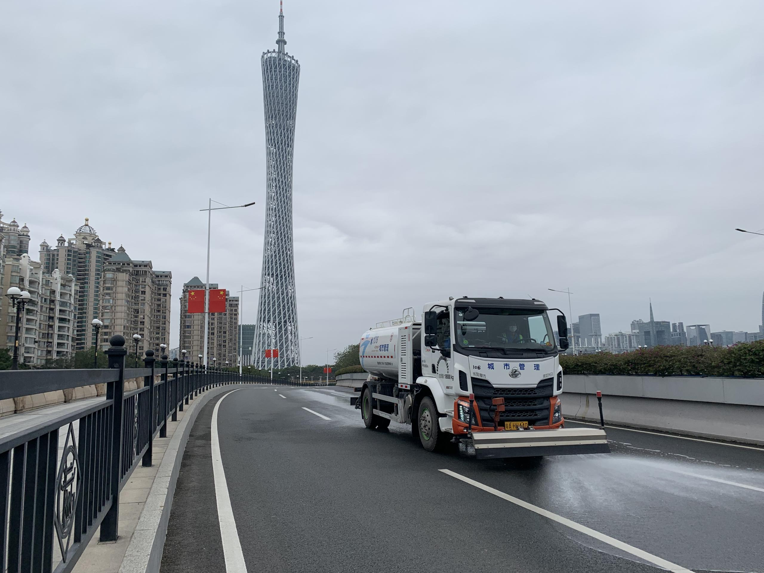 广州持续深入推动城市道路环卫保洁精细化作业管理建设
